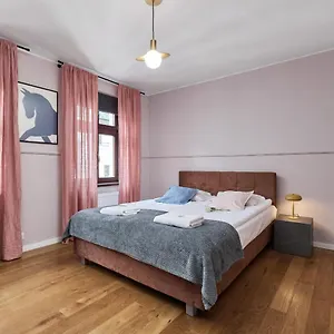 Apartament Heart Of Uniwersytecka By Renters, Wrocław
