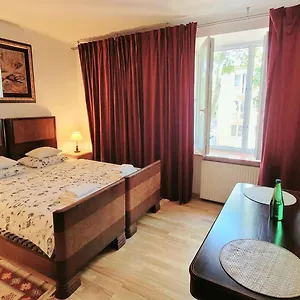 https://balladyny-7-parking-free.warsawhotelspoland.com